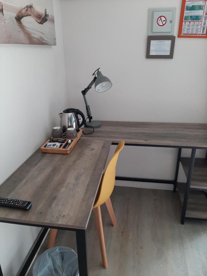 Hostellerie De La Poterne Moncontour  Екстер'єр фото